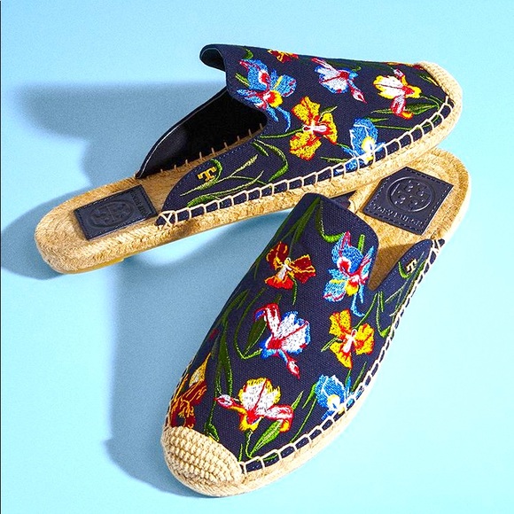 TORY BURCH floral embroidered espadrille slide/ mule
